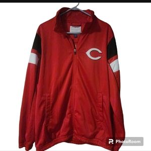 Cincinnati Reds genuine merchandise large mlb jacket.